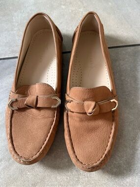 Cole Haan Women's Slip-on suede Loafers Size 7 tan